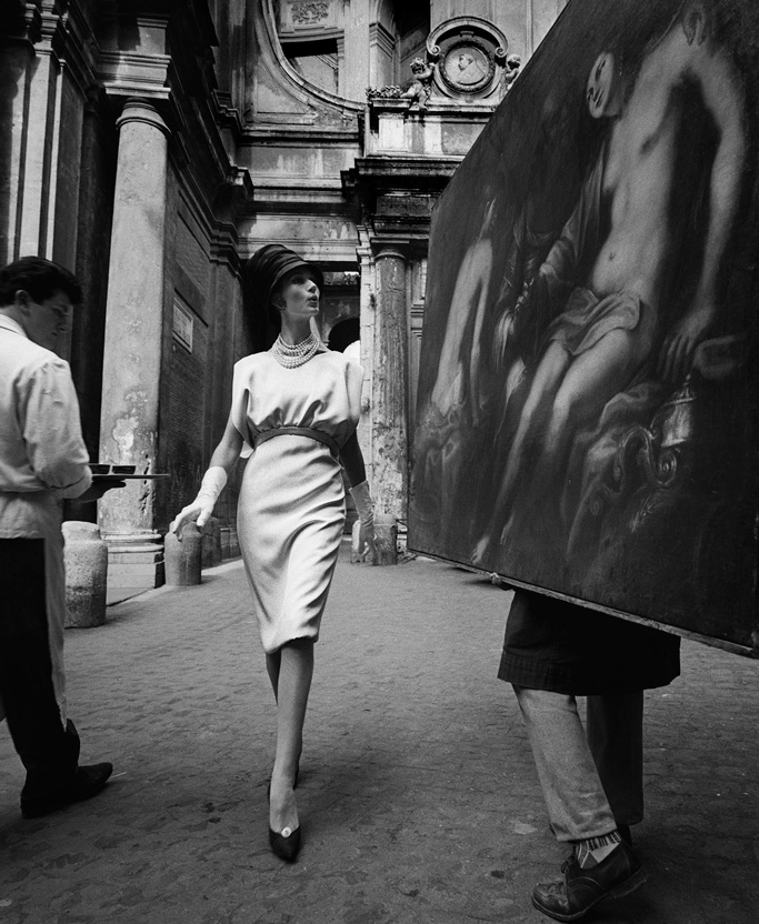 Image no. 266: Simone + Painting + Coffee, ... (William Klein), code=V, ord=1000, date=1960