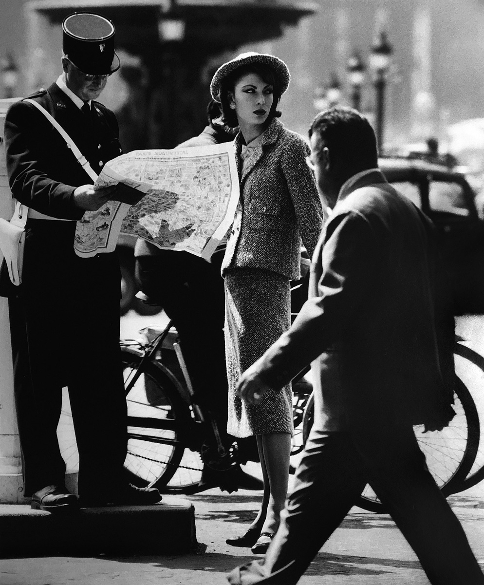 Image no. 260: Model + Policeman, Chanel, P... (William Klein), code=V, ord=1000, date=1957
