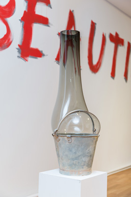 Image no. 123: Bucket no 1 (Ron Arad), code=V, ord=1000, date=2016