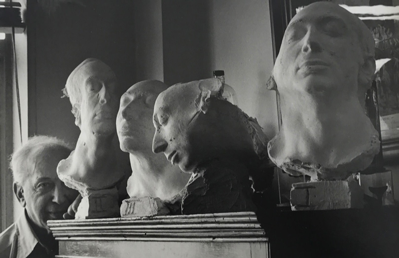 Image no. 237: Self Portrait with Masks (Andre Kertesz), code=H, ord=400, date=1976